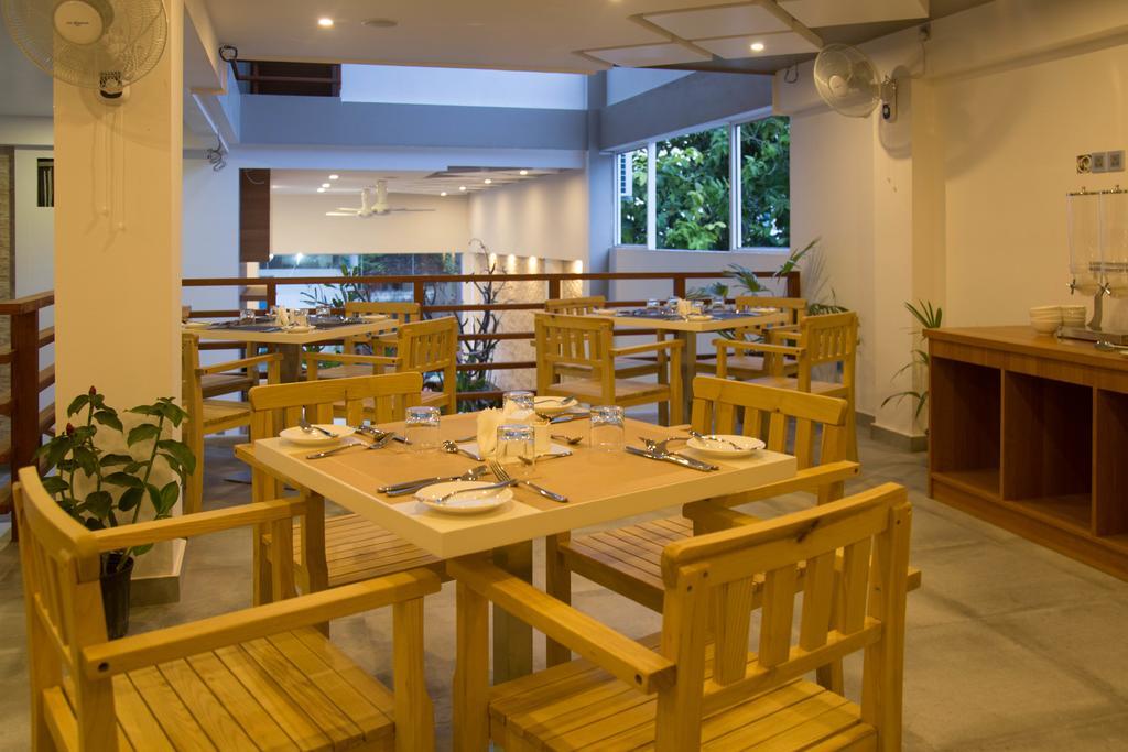 Pensiune Kuredhi 3*